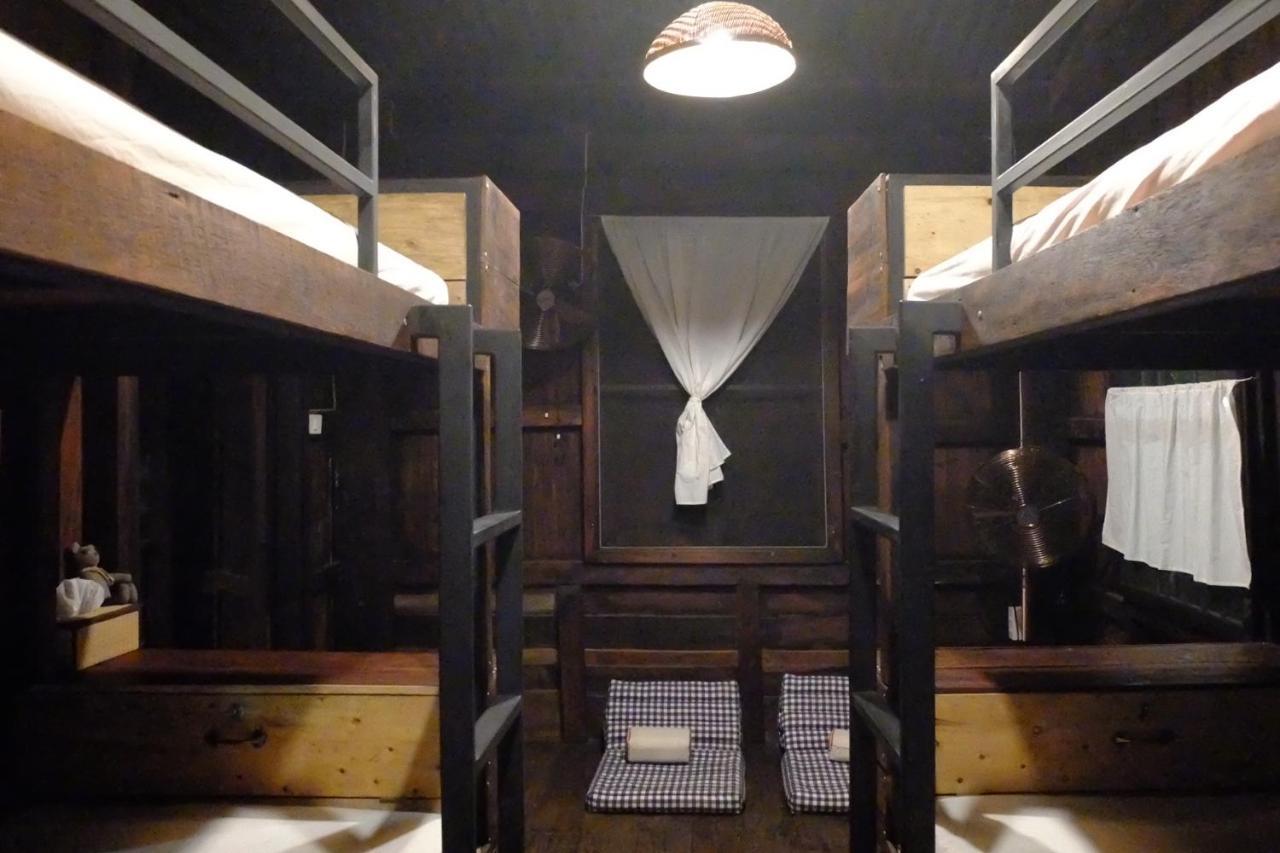 Iamwarin Mini Hostel Warin Chamrap Dış mekan fotoğraf